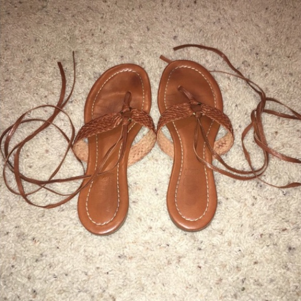 Super cute Michael Kors lace up sandals size 8